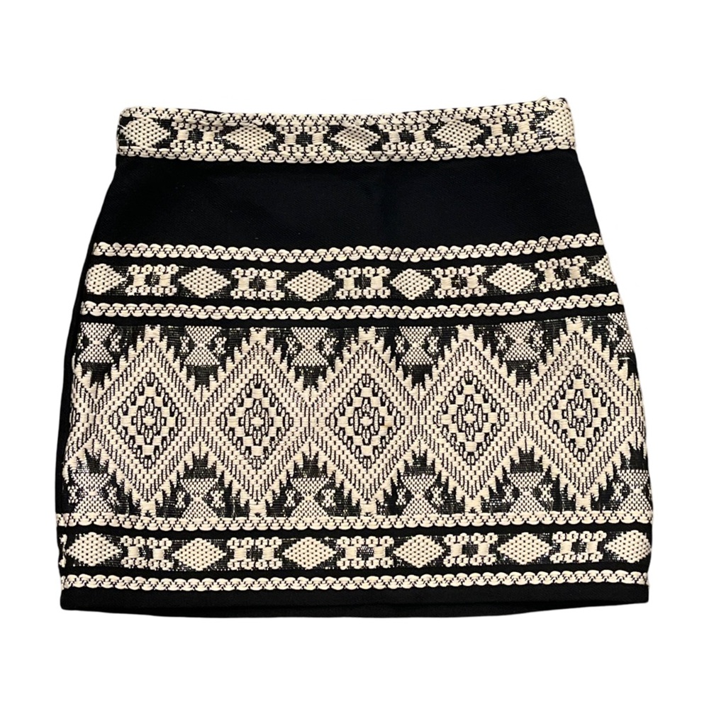 Topshop black and white geometric mini skirt SZ 8 NWT